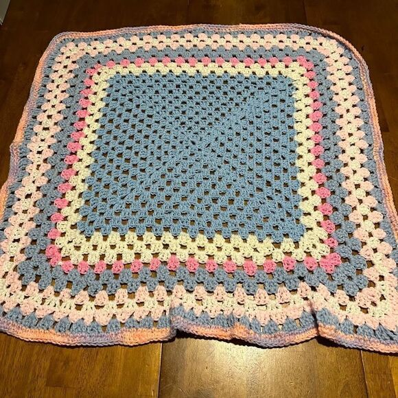 Vintage Handmade Baby Afghan Blanket Blue And Pink Square 30”x30” - Picture 1 of 7